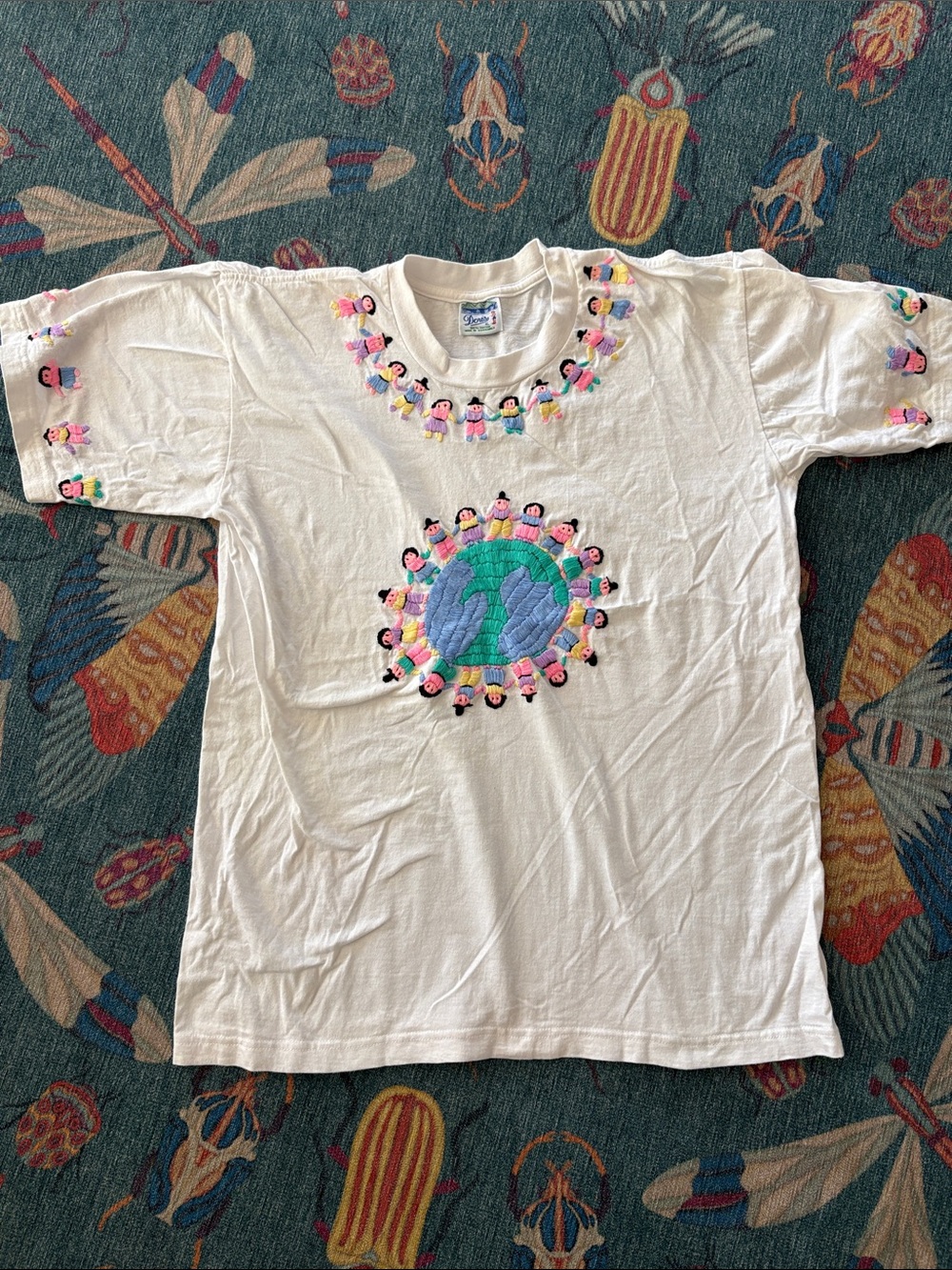 Vintage 90s Doris Hand stitched Guatemalan t shirt children of the world XL